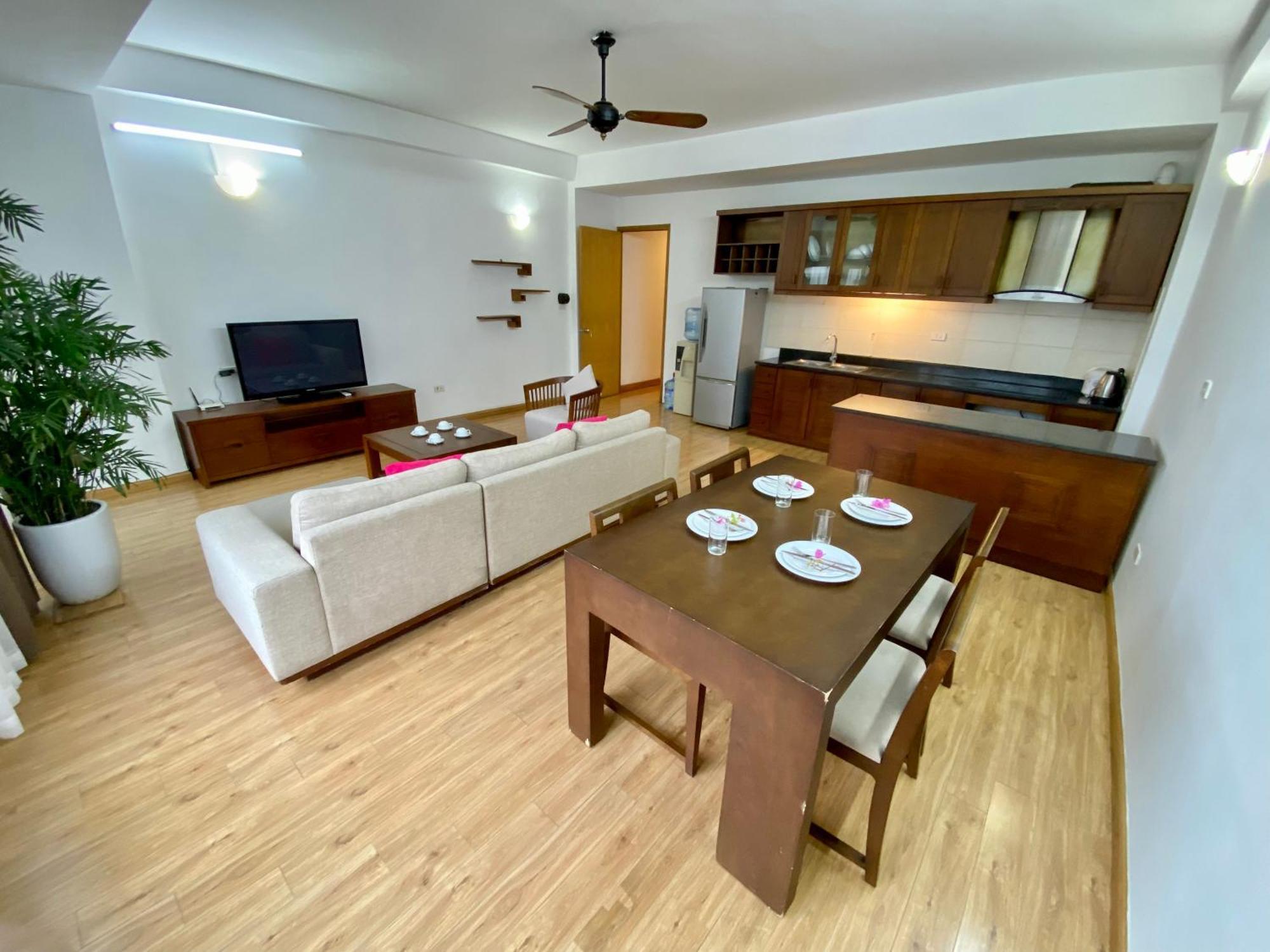 Căn hộ Service For Rent In Ha Noi Pdtv 02 Bedroom